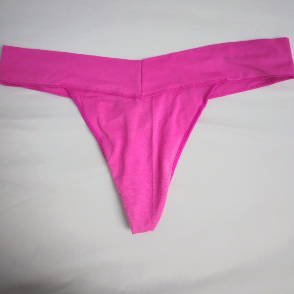 **Auden Large Seamless Thong**